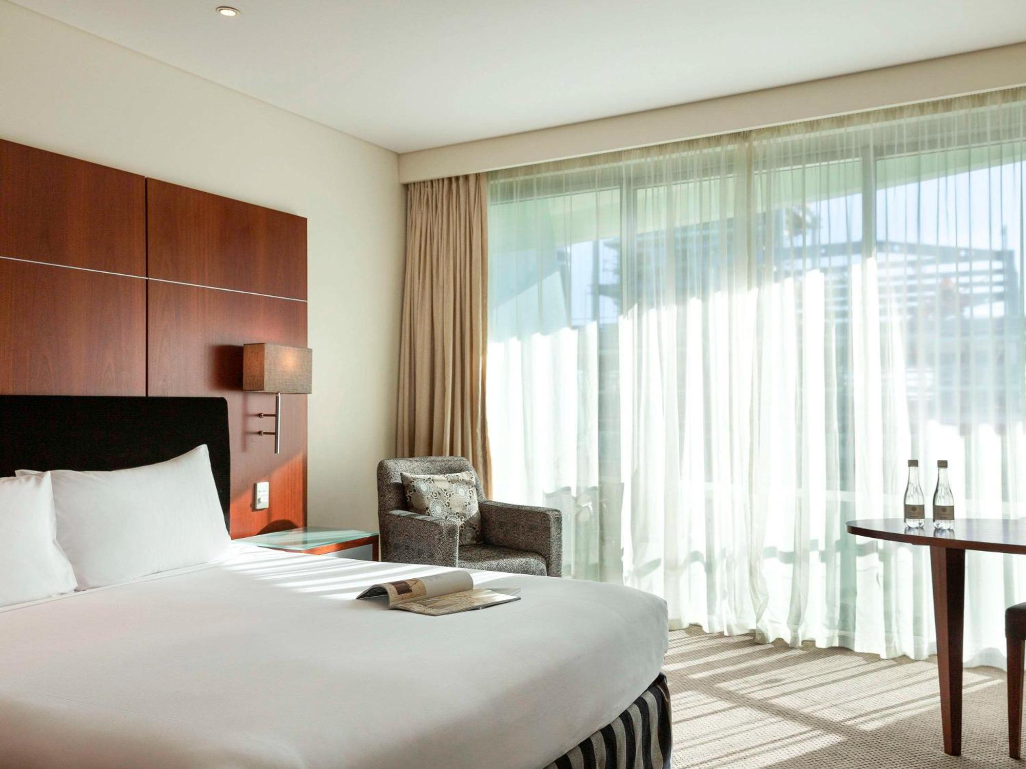 Pullman Auckland Hotel & Apartments Exterior foto